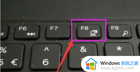win10一进桌面就全部黑屏了怎么回事 win10进入桌面就黑屏如何解决