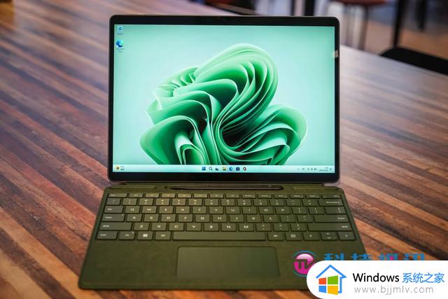 时尚商务新宠 微软二合一笔记本Surface Pro 9评测