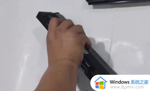 奔图打印机m6202w如何加墨粉_奔图打印机m6202w加墨粉的步骤